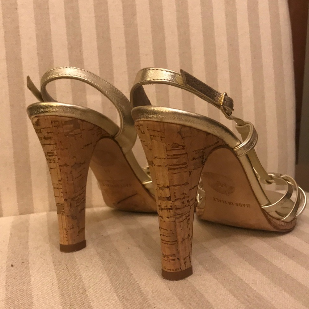Gold leather Michael Kors heels ⭐️ - Picture 4 of 6